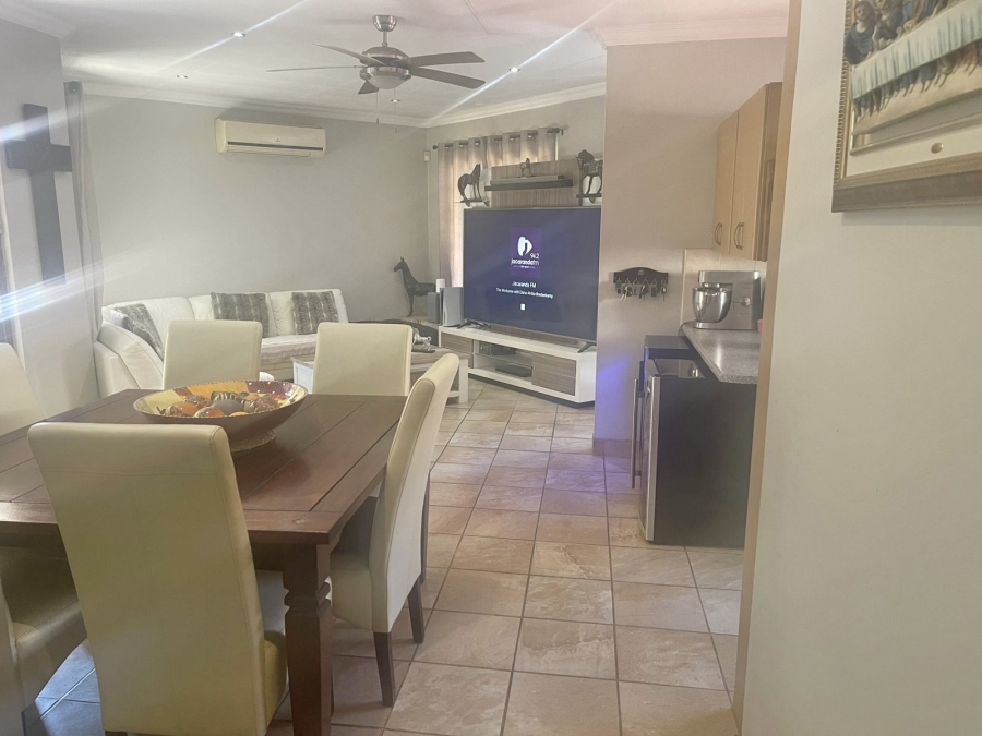 To Let 3 Bedroom Property for Rent in Melodie North West